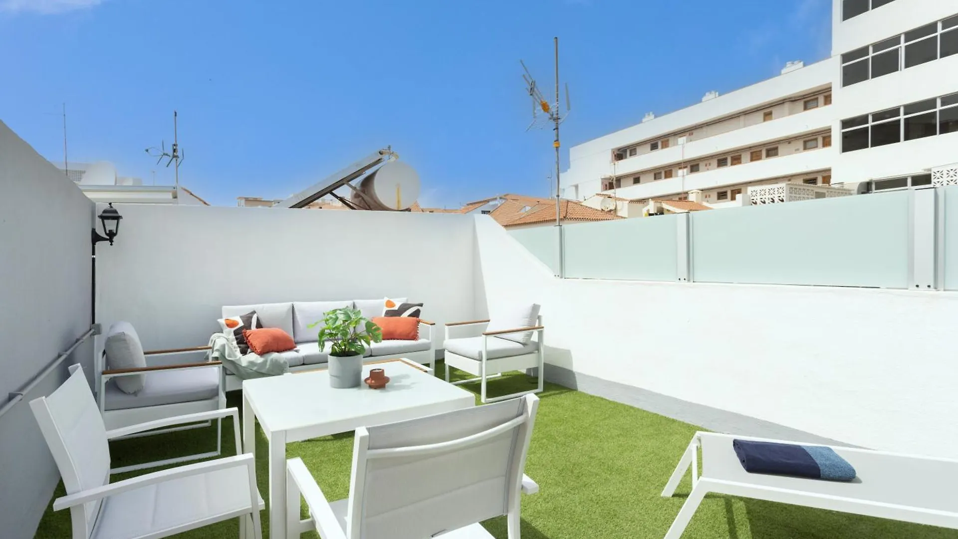 Casacharco - New Design & Spacious, In Historic Heart Of Puerto Puerto de la Cruz  Puerto de la Cruz (Tenerife)