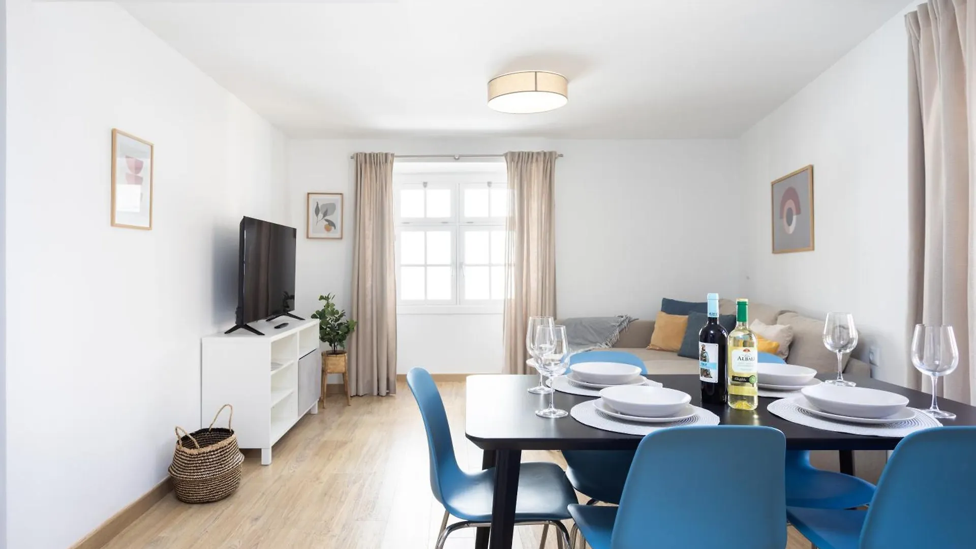 Casacharco - New Design & Spacious, In Historic Heart Of Puerto Puerto de la Cruz